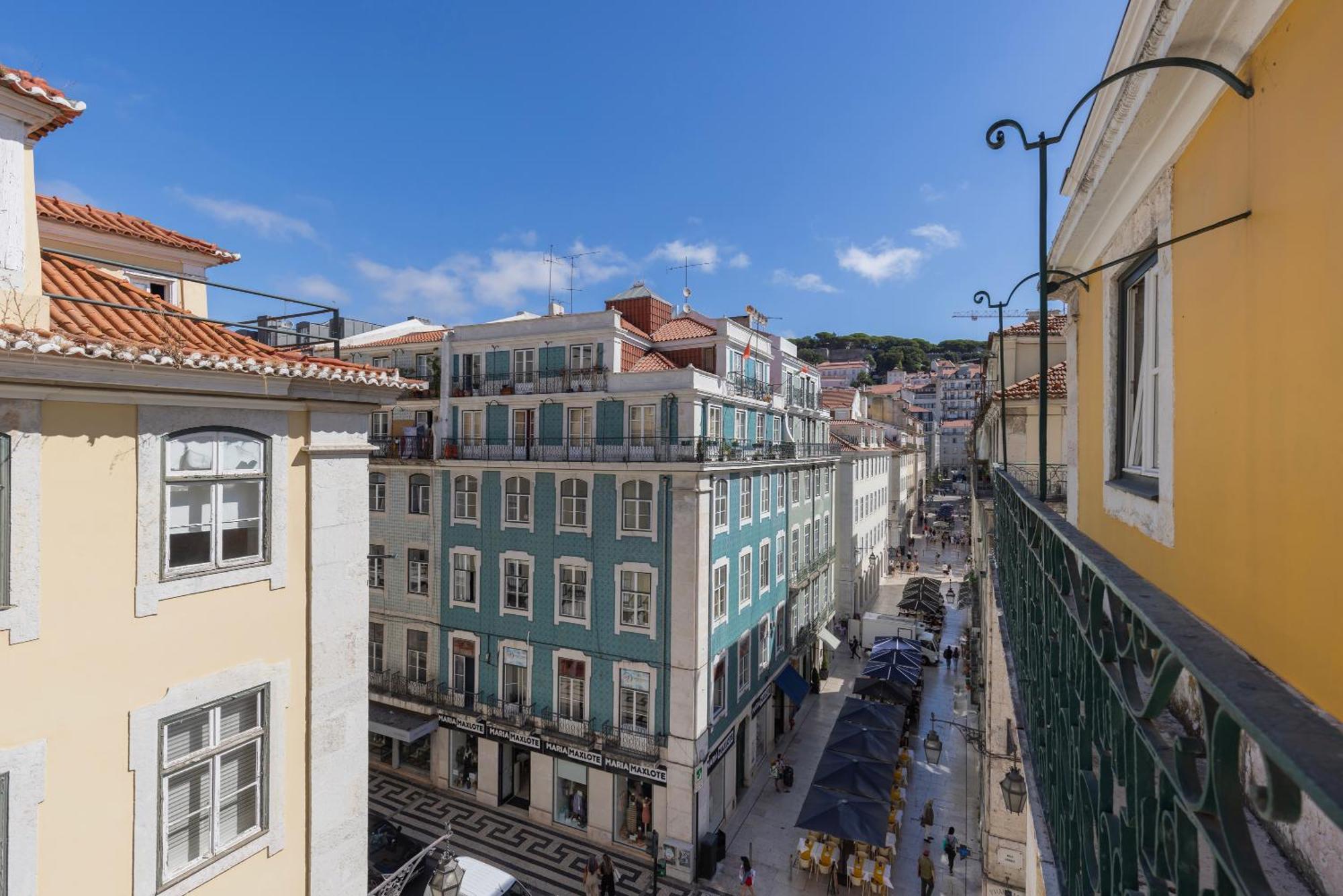 Lisbon's Heart Vi *