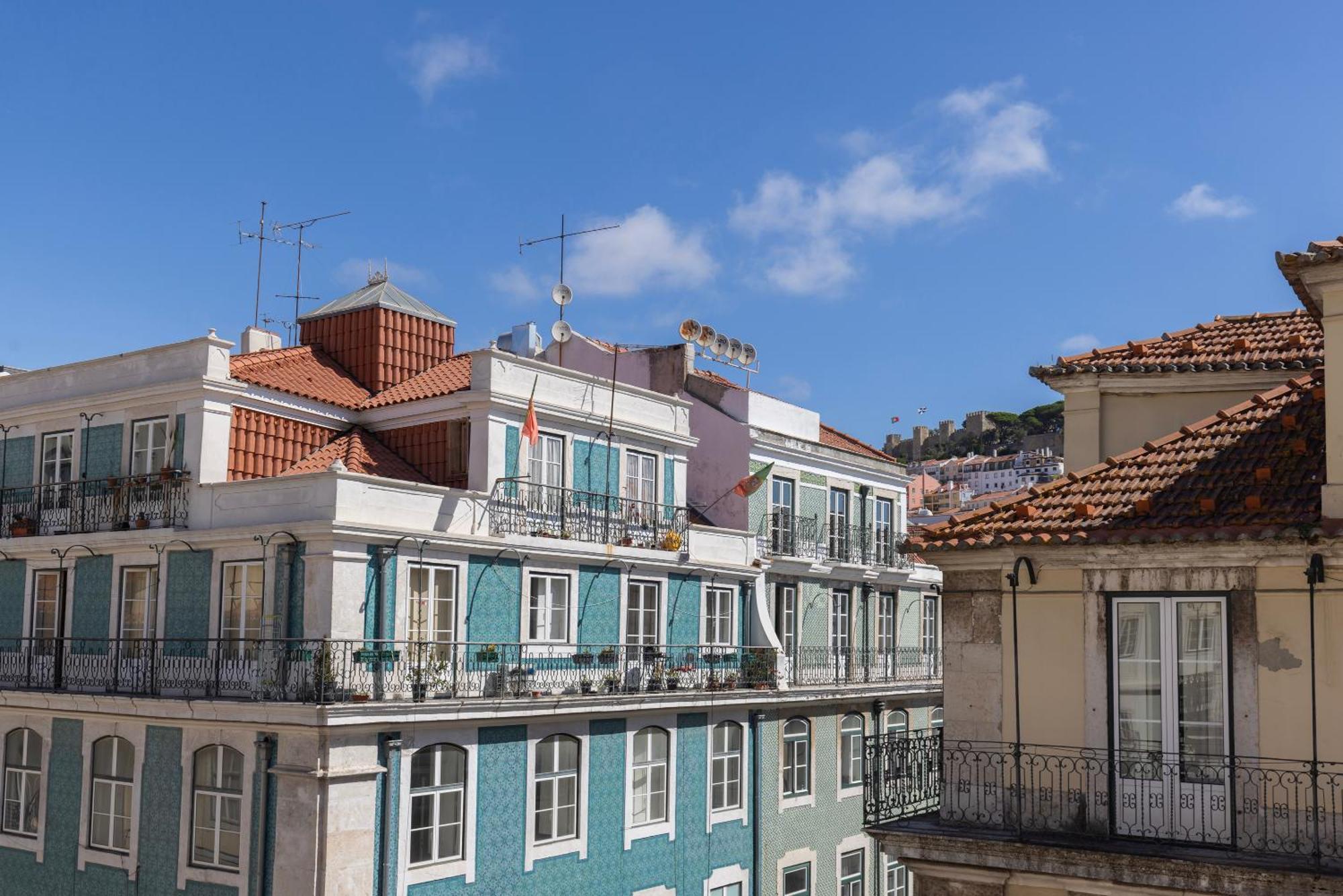 Lisbon's Heart Vi Apartment